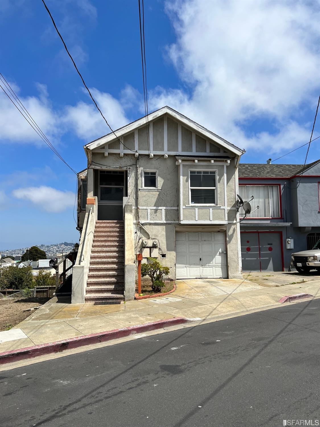Photo of 151 Wellington Ave in Daly City, CA