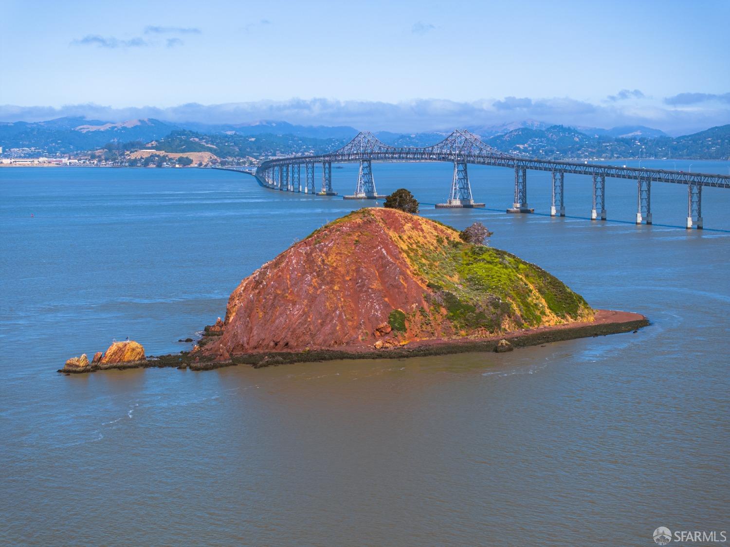 Photo of 5 Red Rock Is in San Francisco, CA
