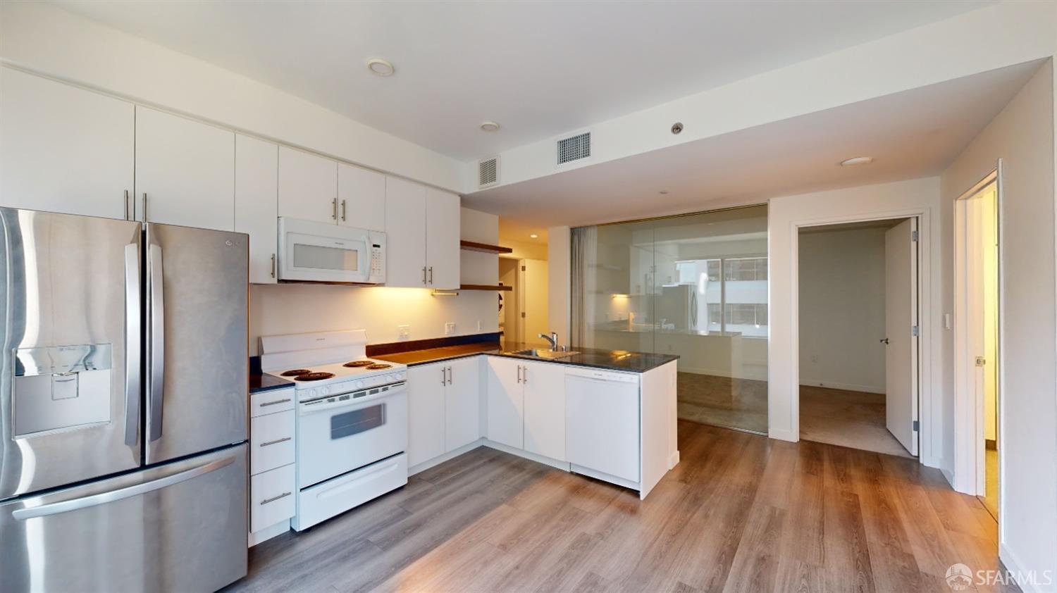 Photo of 280 Spear St #16H in San Francisco, CA