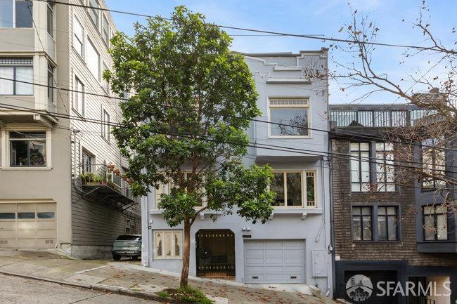 Photo of 1321 Greenwich St in San Francisco, CA