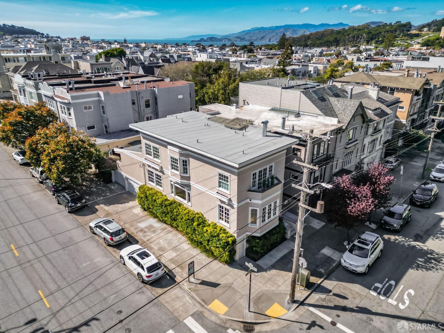 Photo of 295 14th Ave in San Francisco, CA
