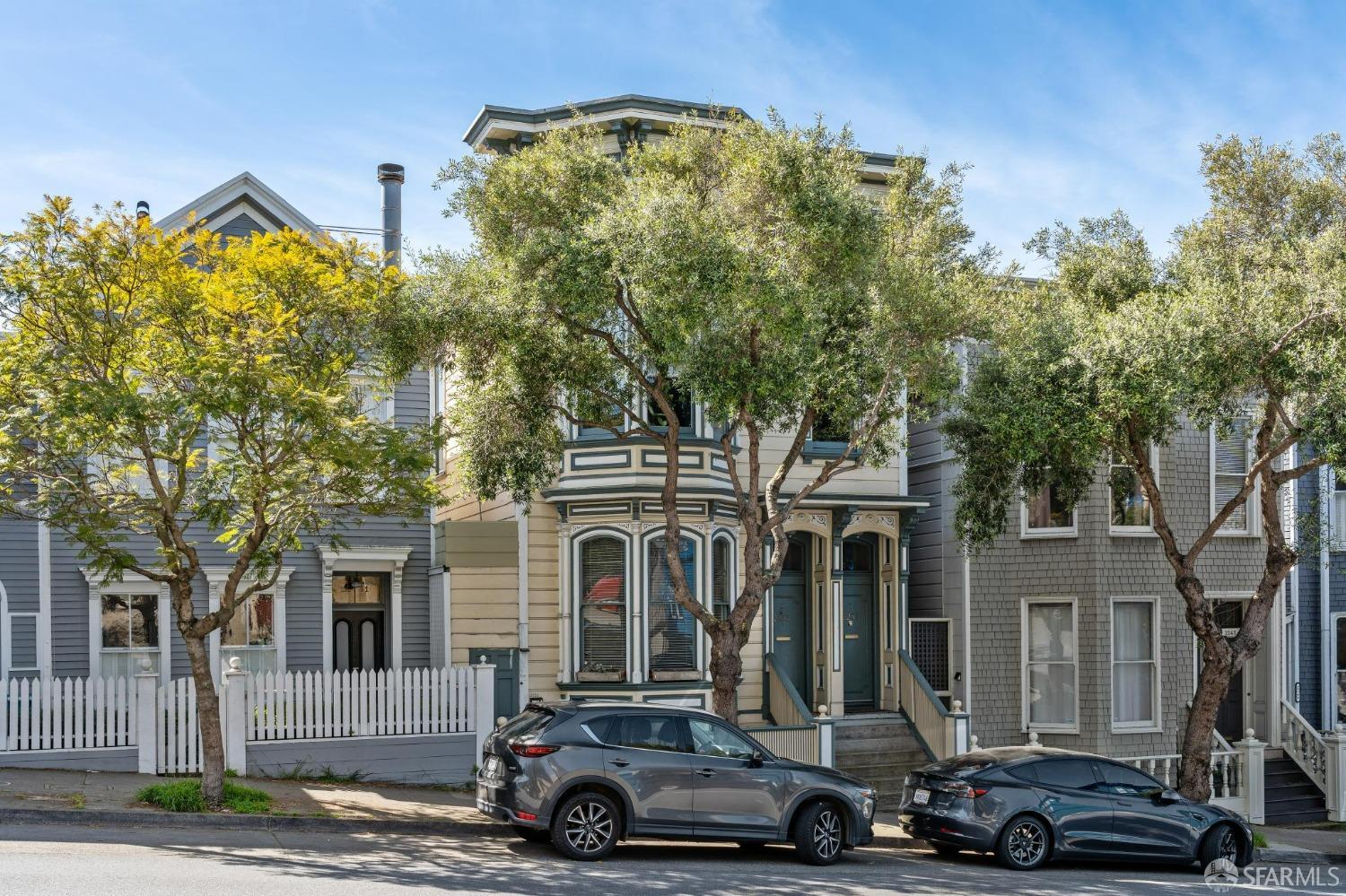 Photo of 2237-2239 Pine St in San Francisco, CA