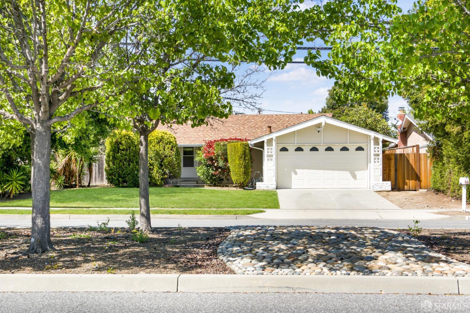 Photo of 1545 Westmont Ave in Campbell, CA