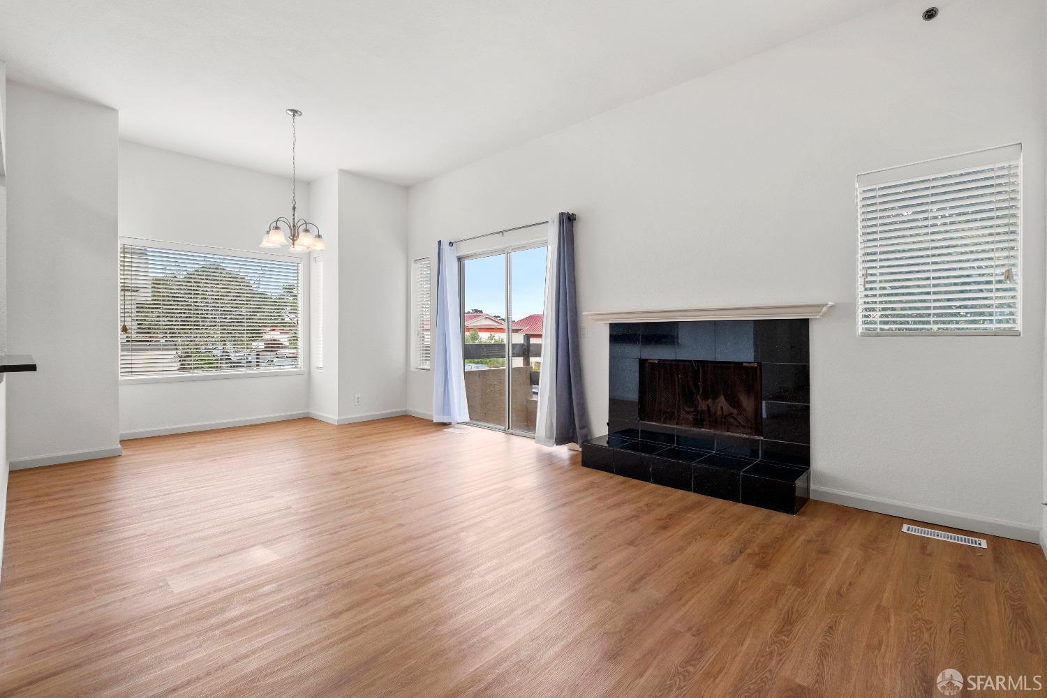 Photo of 3550 Carter Dr #83 in South San Francisco, CA