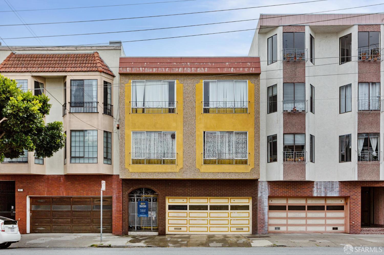 Photo of 325 24th Ave in San Francisco, CA