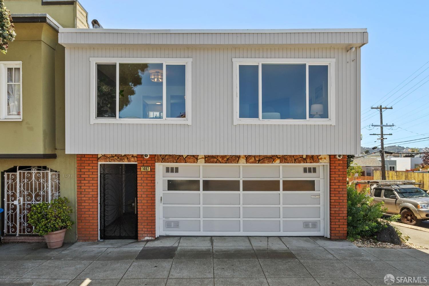 Photo of 1497 Palou Ave in San Francisco, CA