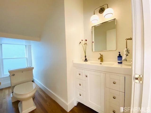 Detail Gallery Image 12 of 36 For 62 Woodland Ave, San Francisco,  CA 94117 - 4 Beds | 2/1 Baths