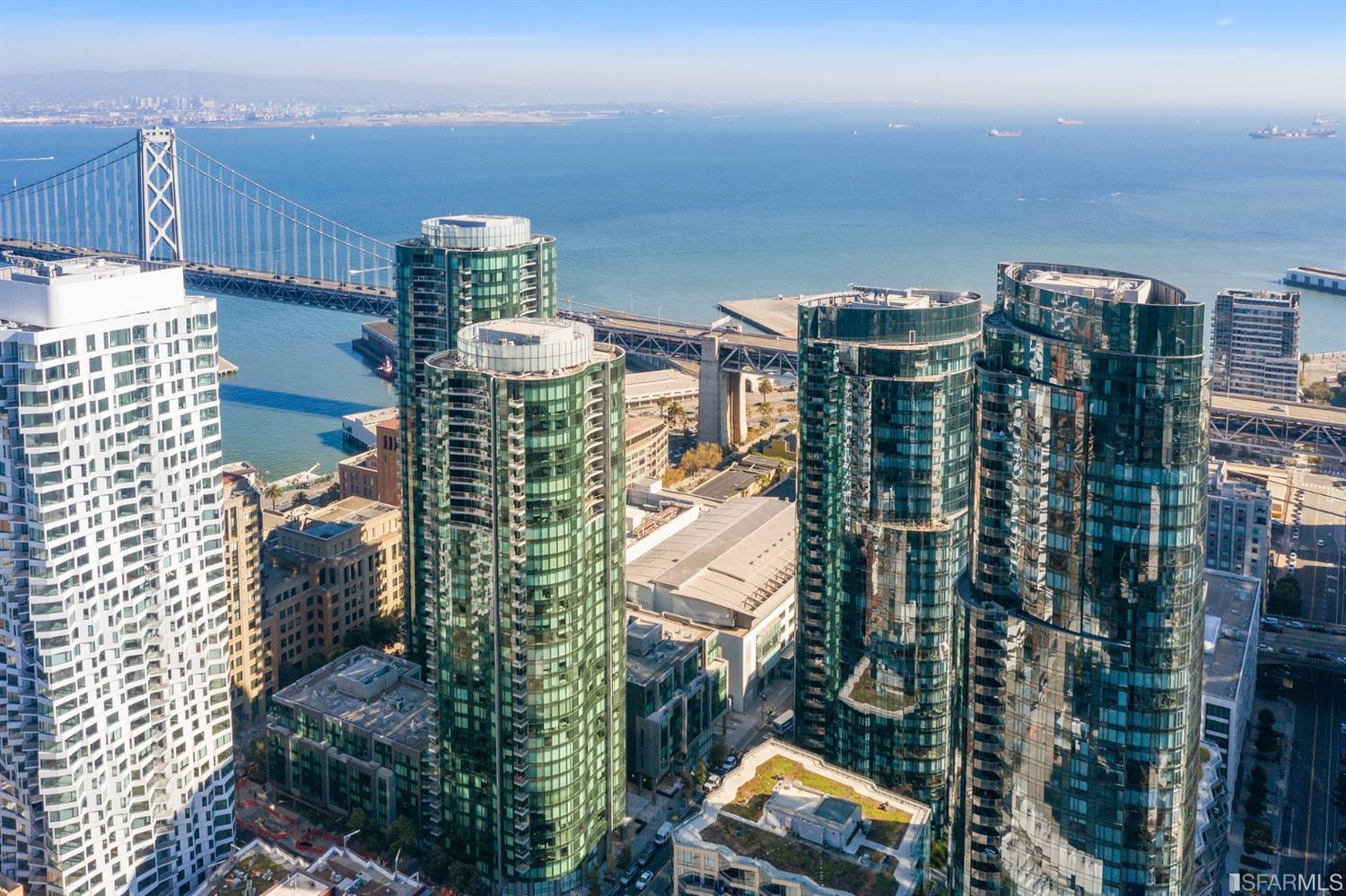 Highrise living just steps from the waterfront...