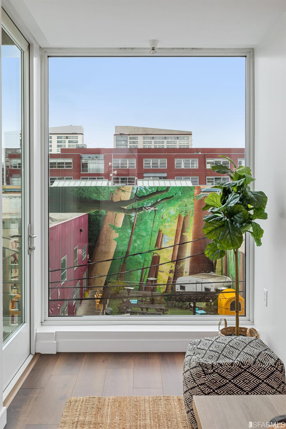 Detail Gallery Image 1 of 1 For 555 4th St #401,  San Francisco,  CA 94107 - 2 Beds | 2 Baths