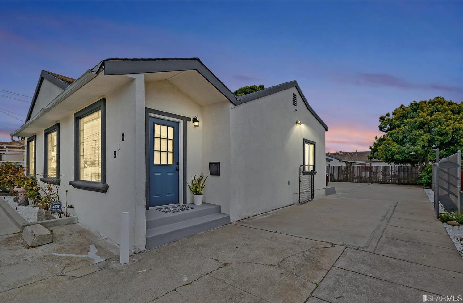 Detail Gallery Image 1 of 1 For 918 W Winton Ave, Hayward,  CA 94545 - 3 Beds | 2/1 Baths