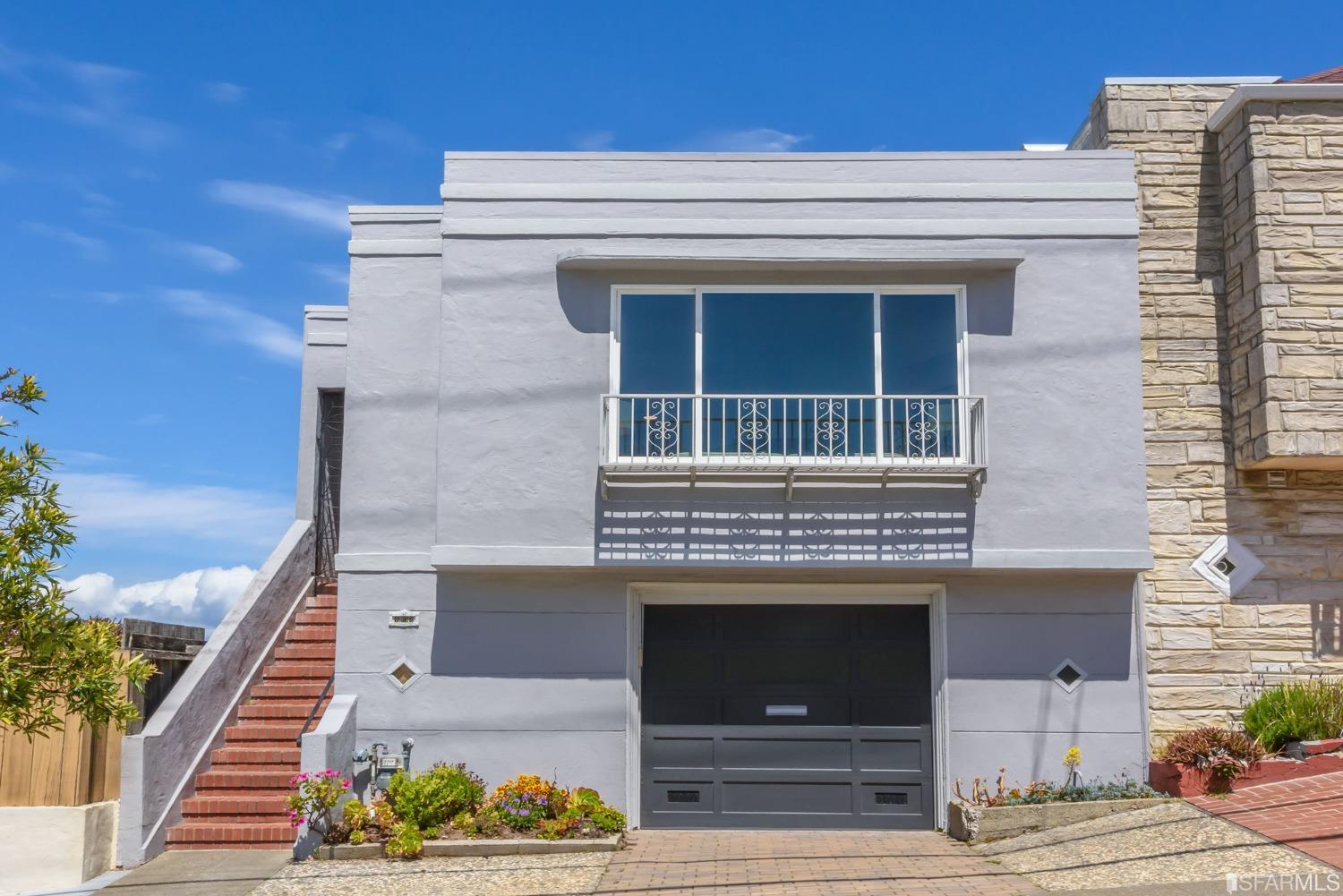 Detail Gallery Image 1 of 1 For 1932 Ortega St, San Francisco,  CA 94122 - 3 Beds | 2 Baths