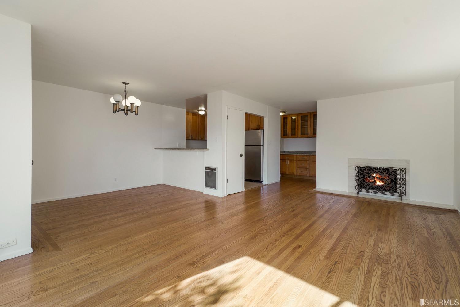Detail Gallery Image 1 of 1 For 2711 Octavia St #201,  San Francisco,  CA 94123 - 2 Beds | 2 Baths