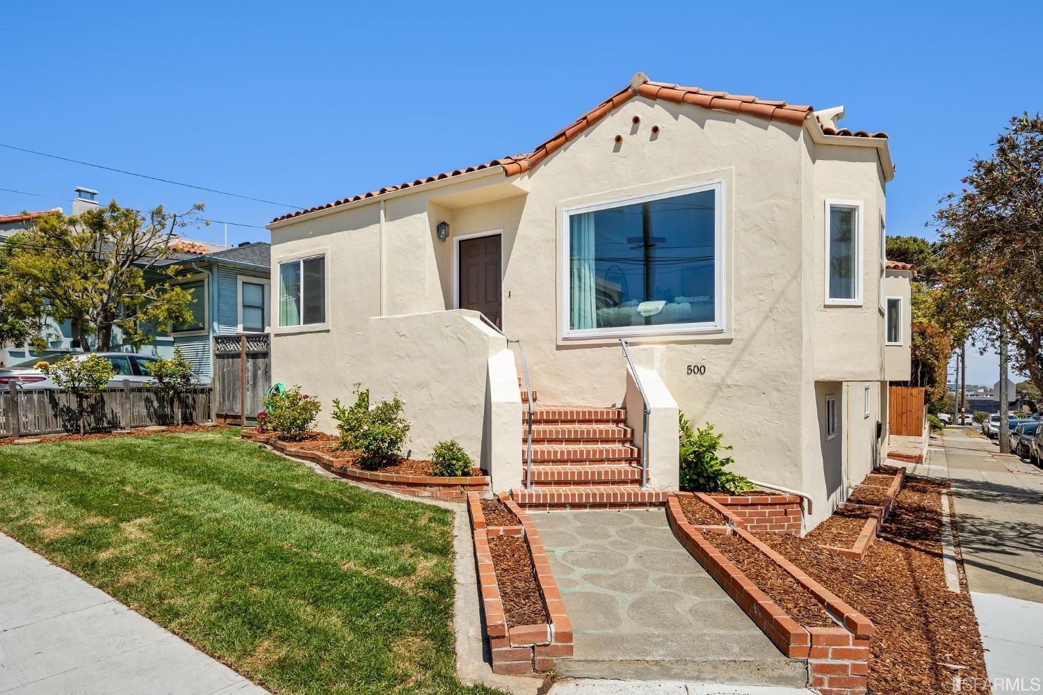 Detail Gallery Image 1 of 1 For 500 Spruce Ave, South San Francisco,  CA 94080 - 3 Beds | 1 Baths
