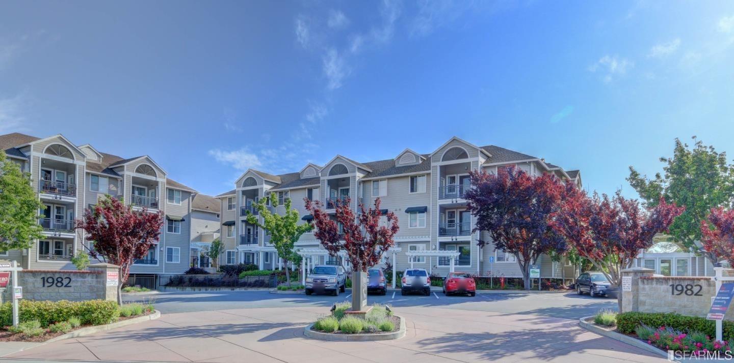 Detail Gallery Image 1 of 1 For 1982 W Bayshore Rd #226,  East Palo Alto,  CA 94303 - 2 Beds | 2 Baths
