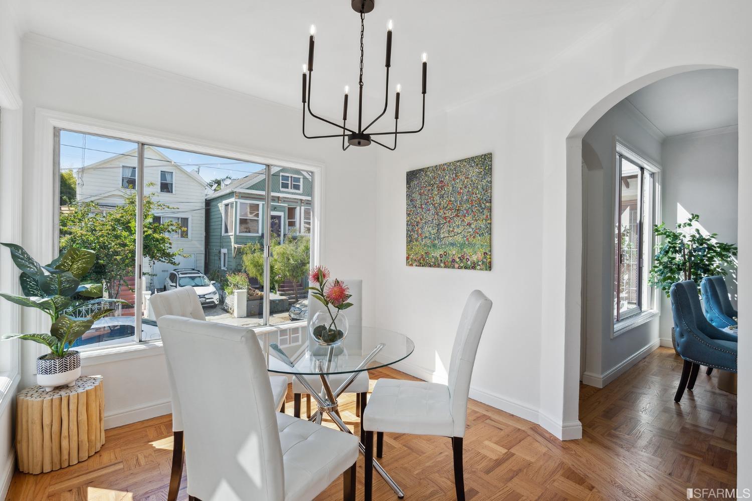 Detail Gallery Image 1 of 1 For 731 Moultrie St, San Francisco,  CA 94110 - 3 Beds | 2 Baths