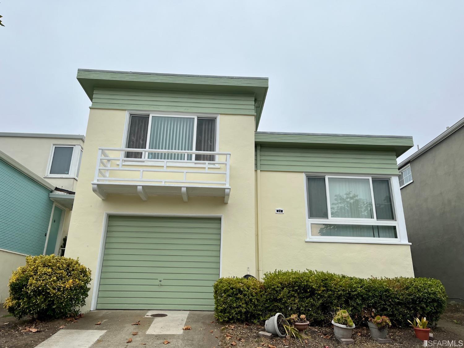 Detail Gallery Image 1 of 1 For 77 Fleetwood Dr, Daly City,  CA 94015 - 3 Beds | 1 Baths