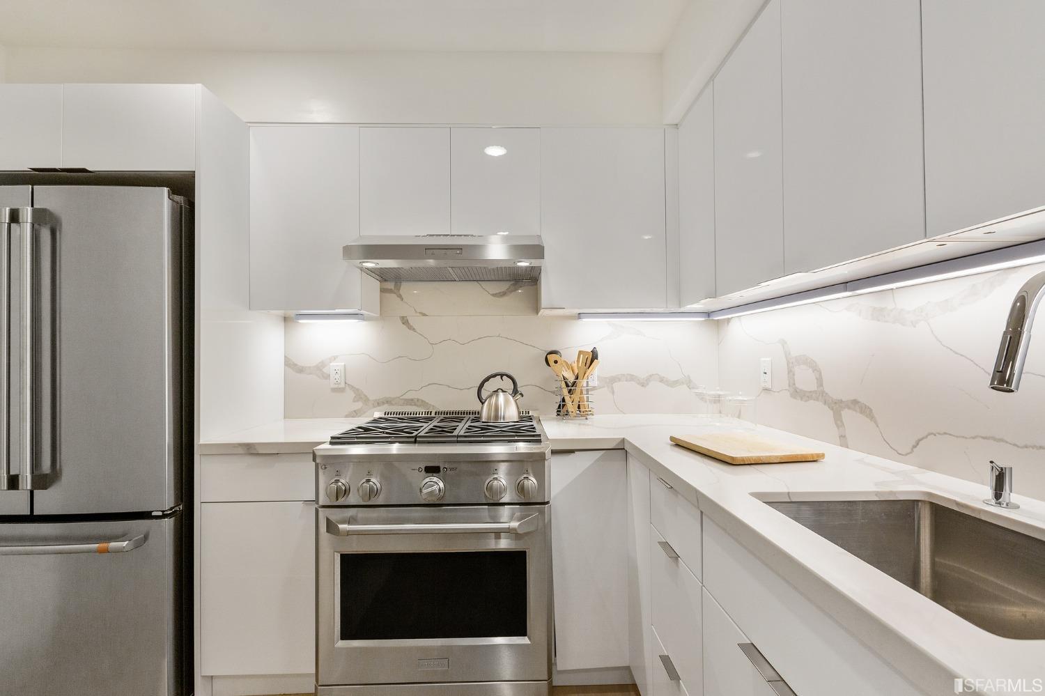 Listing 422702005 : 1148 Montgomery Street C, San Francisco, CA, 94133 (photo 7)