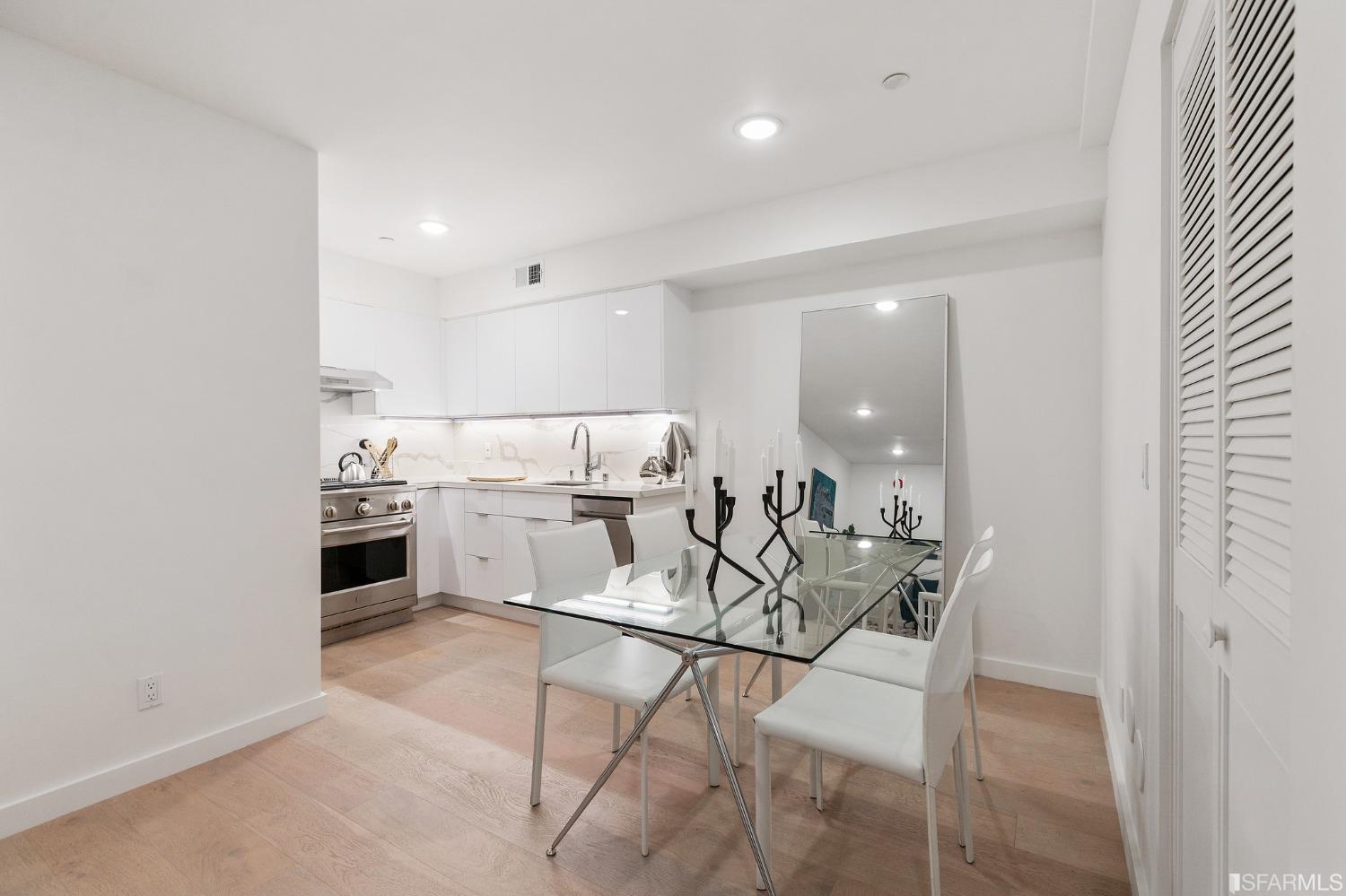 Listing 422702005 : 1148 Montgomery Street C, San Francisco, CA, 94133 (photo 11)