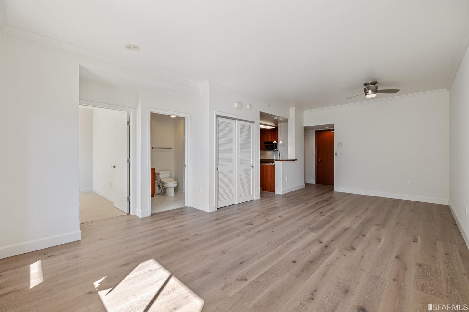 Photo #13: 422703338 Listing 