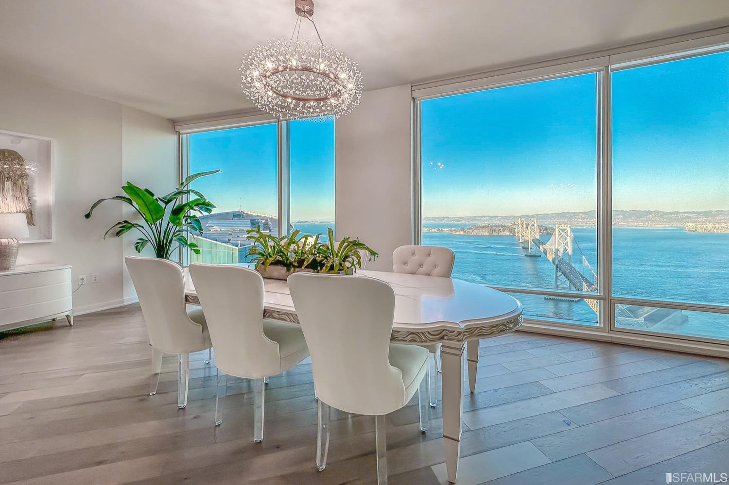 Photo #19: 422705630 Listing 