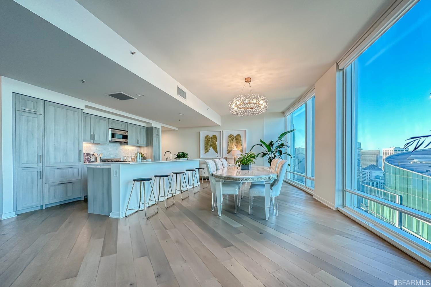Photo #9: 422705630 Listing 