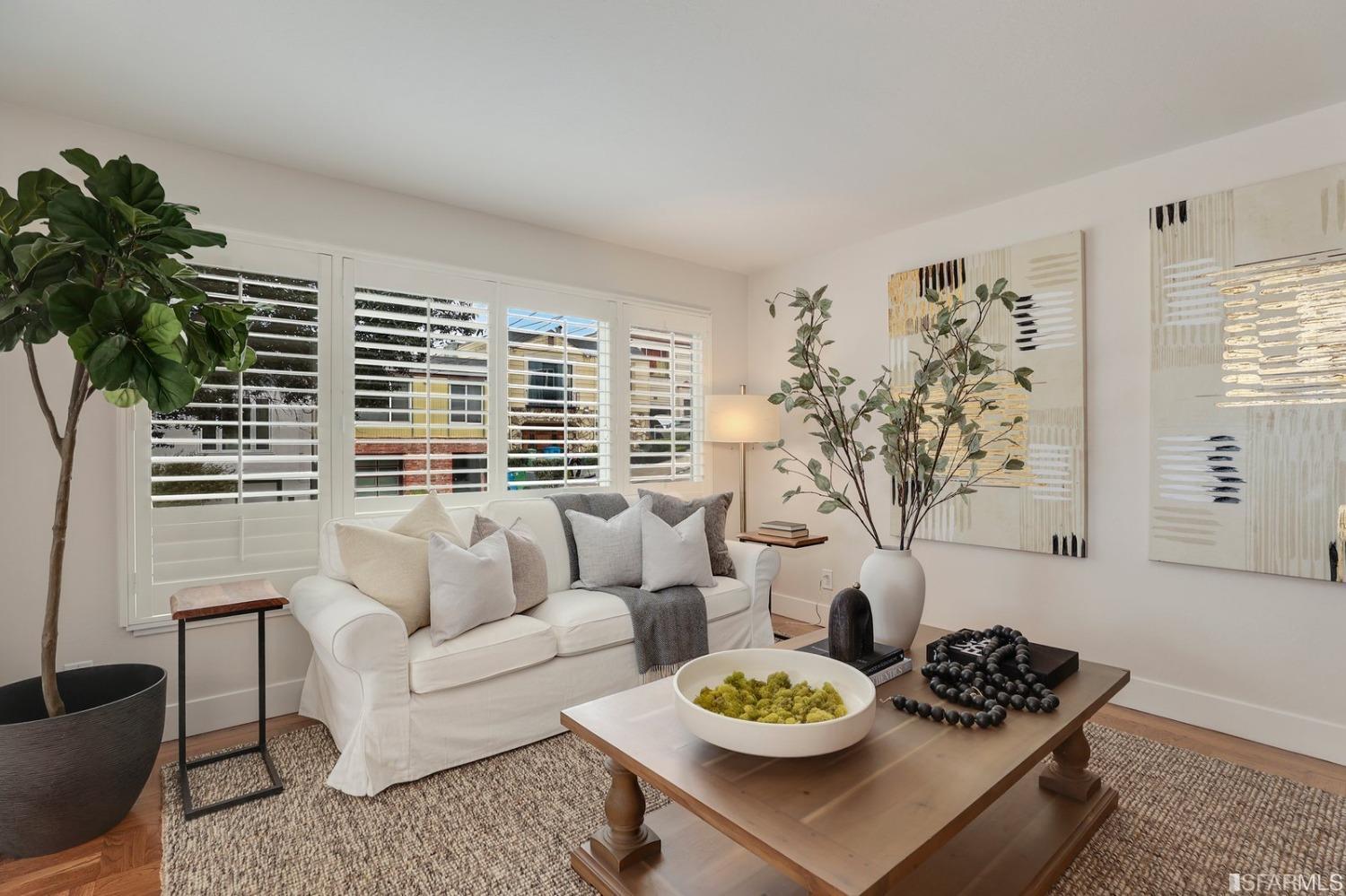 Detail Gallery Image 1 of 1 For 186 Byxbee St, San Francisco,  CA 94132 - 3 Beds | 2 Baths