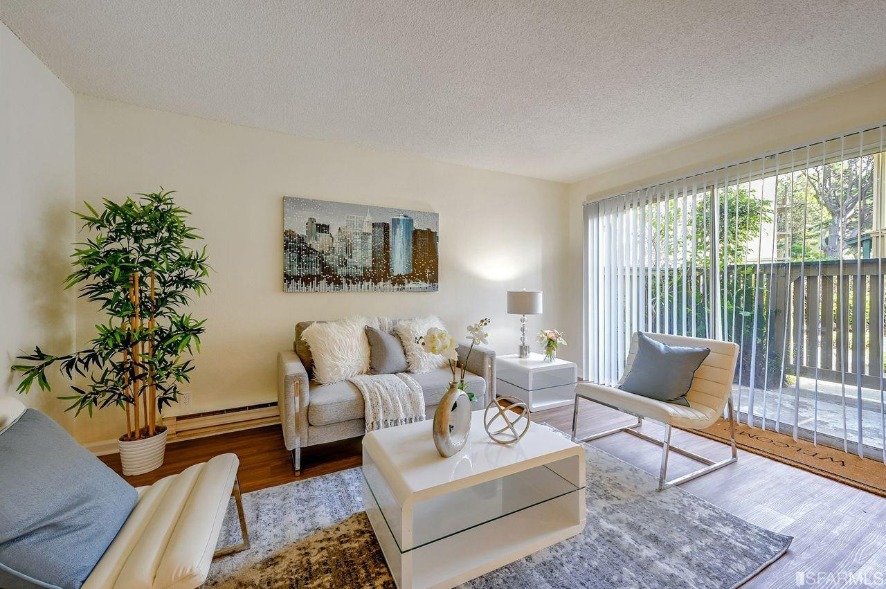 Detail Gallery Image 1 of 1 For 365 Half Moon Ln #7,  Daly City,  CA 94015 - 2 Beds | 1/1 Baths