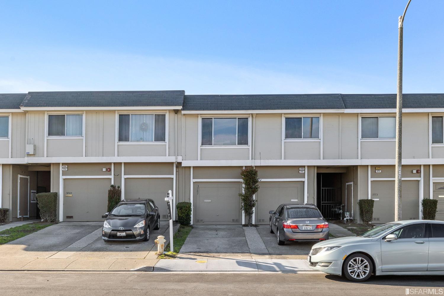 Detail Gallery Image 1 of 1 For 3767 Radburn Dr, South San Francisco,  CA 94080 - 3 Beds | 1/1 Baths