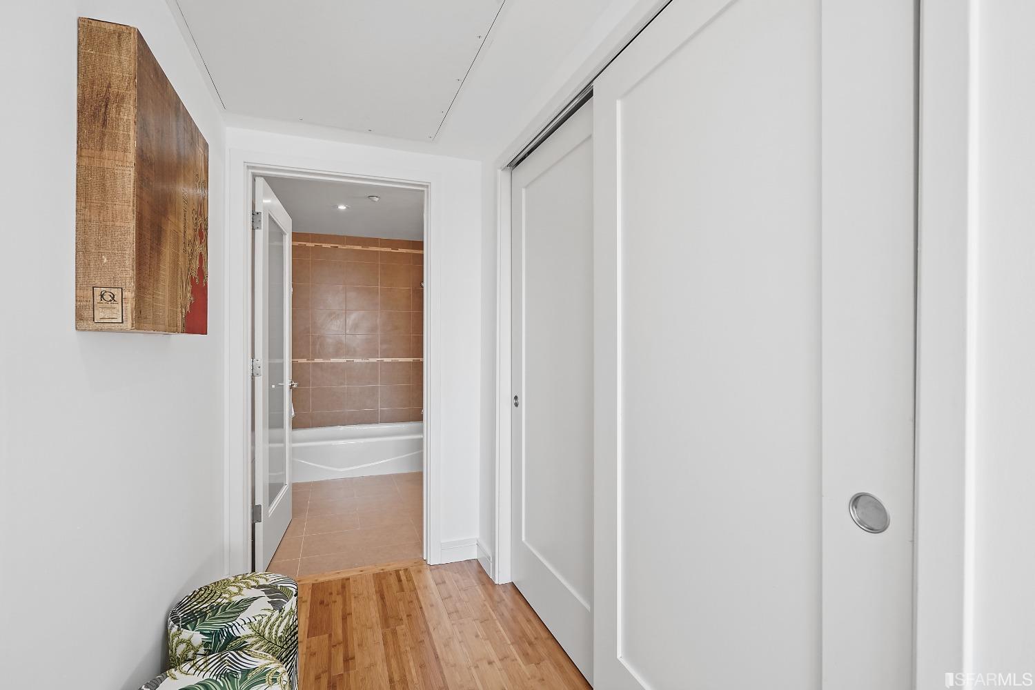 Photo #6: 423713733 Listing 