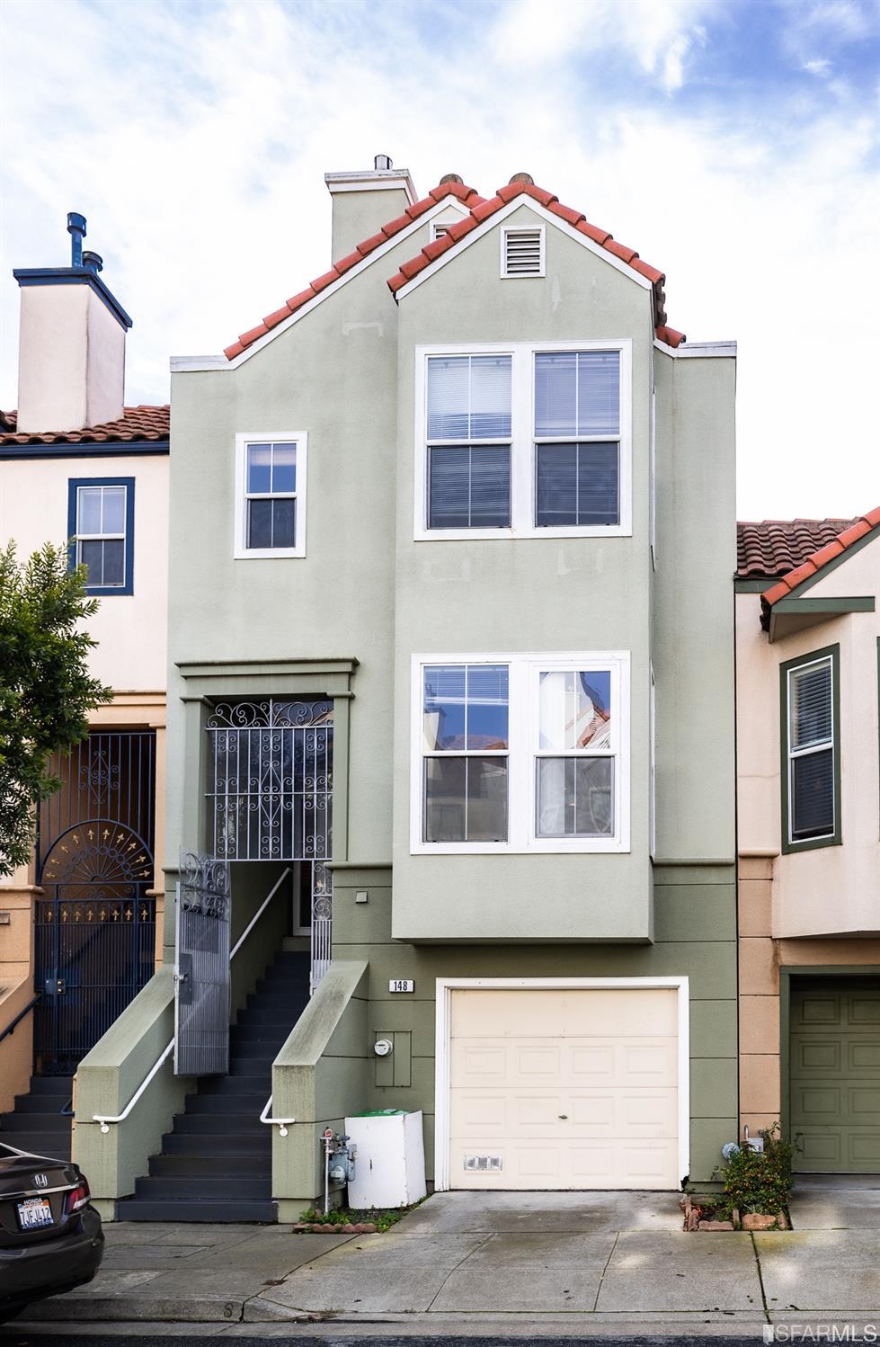 Detail Gallery Image 1 of 1 For 148 Orsi Cir, San Francisco,  CA 94124 - 4 Beds | 3/1 Baths