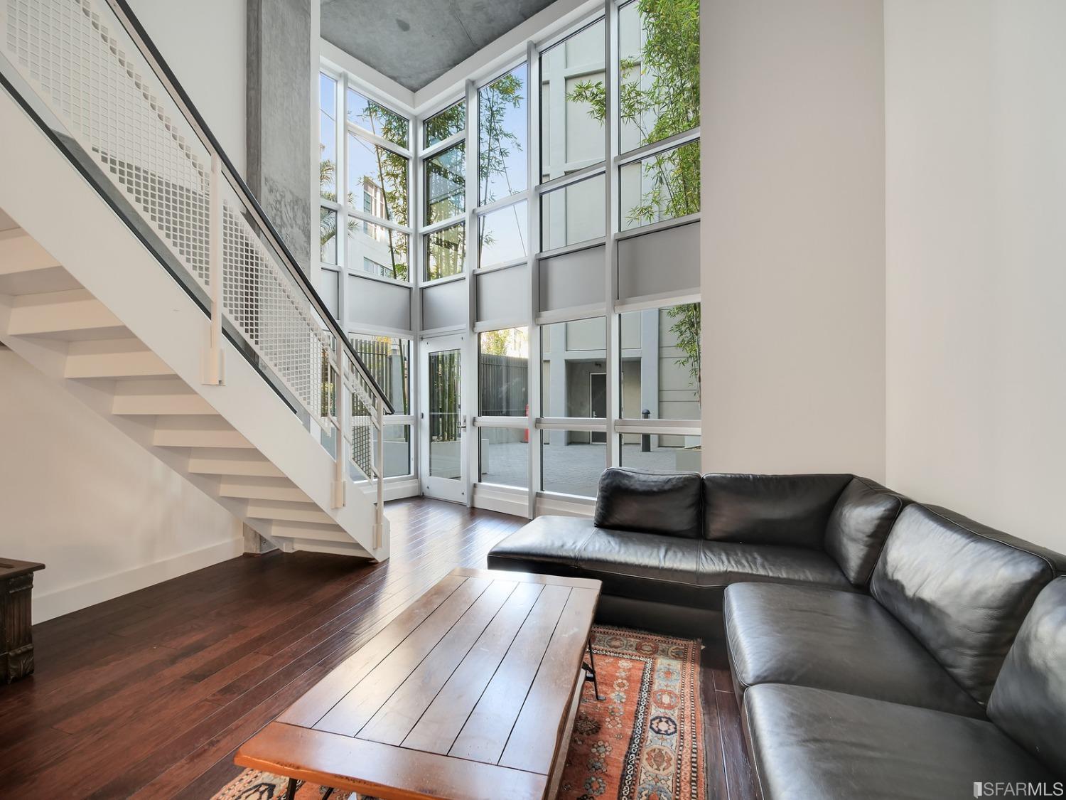 Detail Gallery Image 1 of 1 For 200 Brannan St #102,  San Francisco,  CA 94107 - 2 Beds | 2 Baths