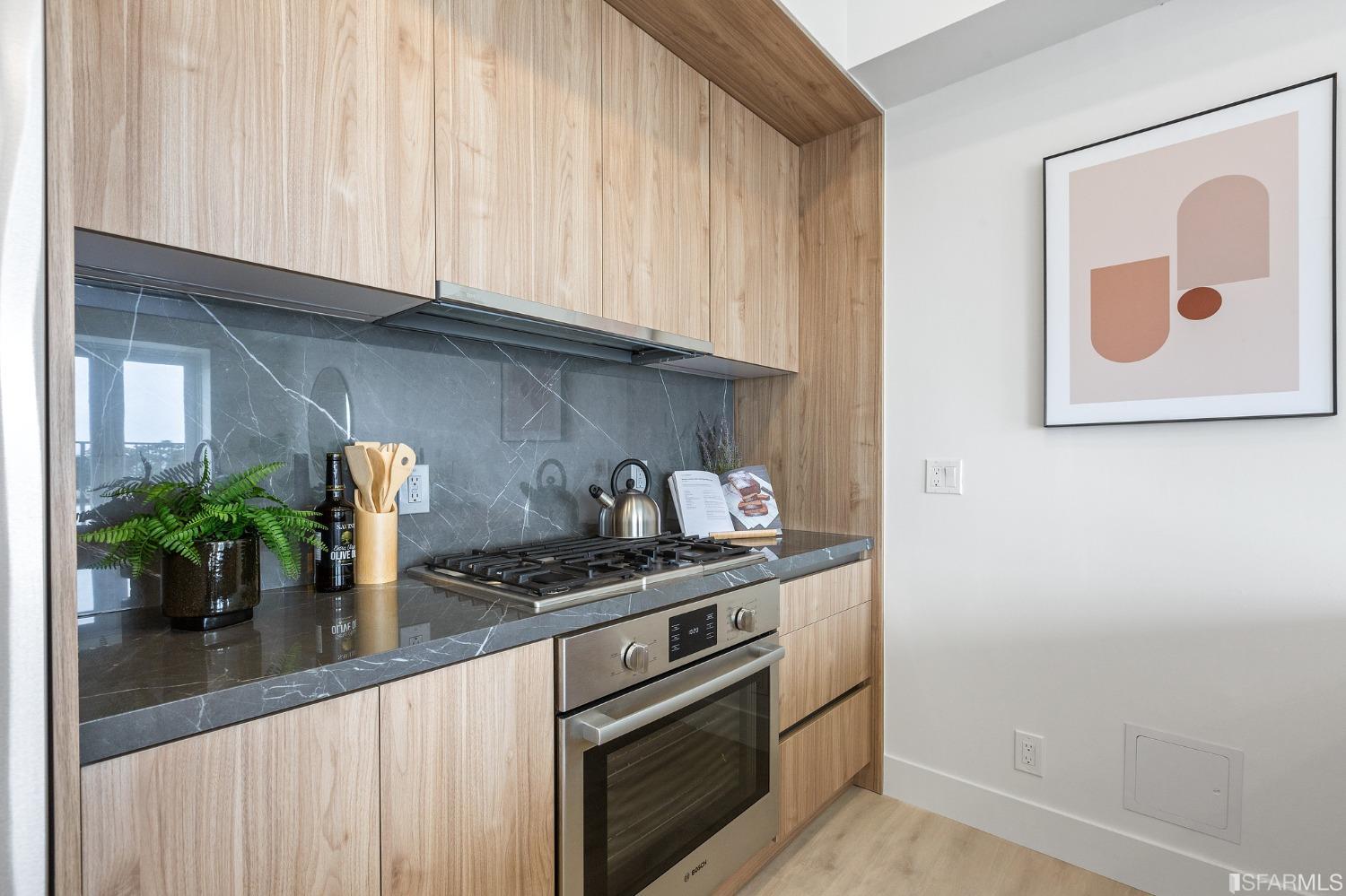 Photo #6: 423719239 Listing 