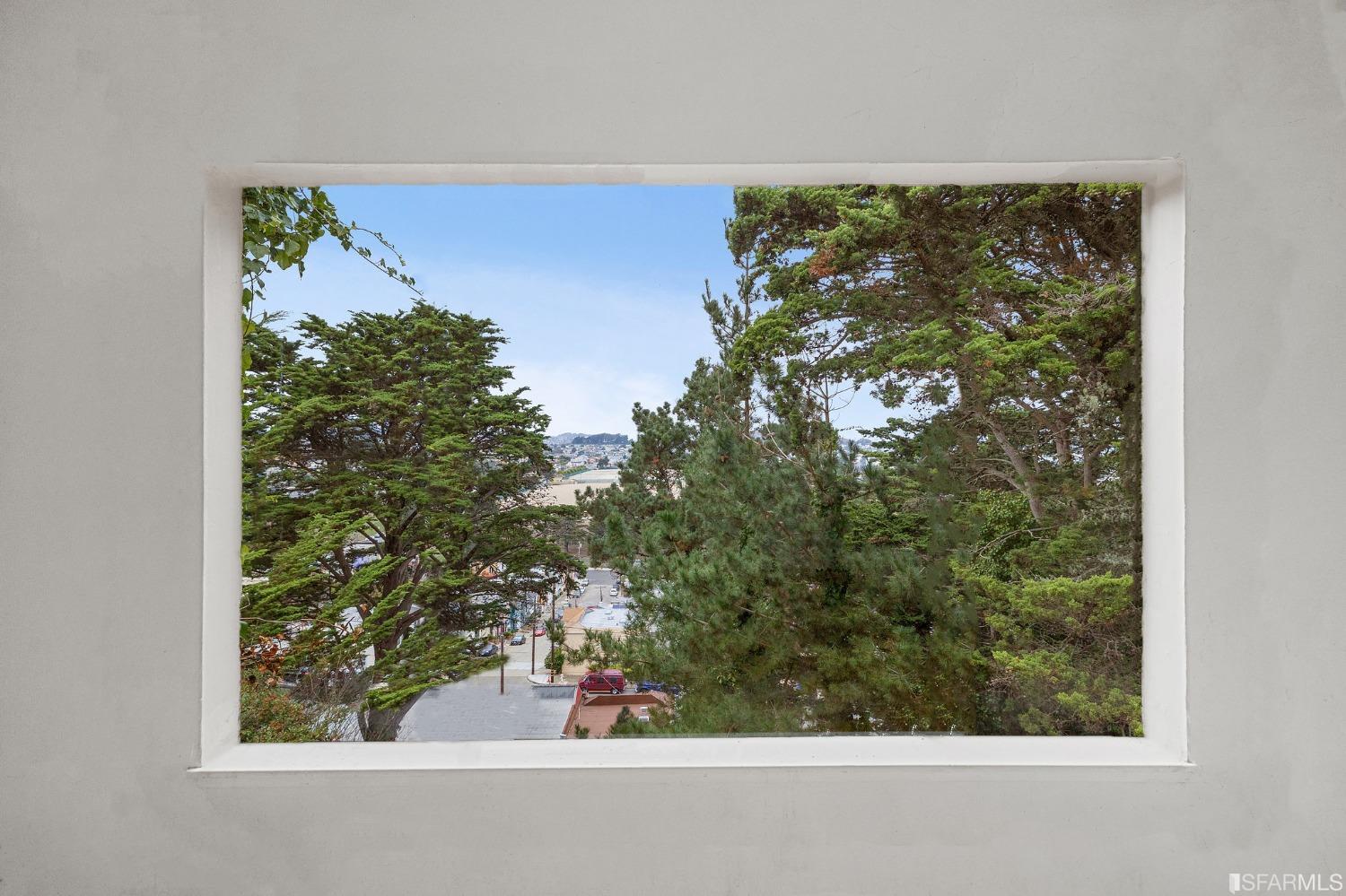 Detail Gallery Image 1 of 1 For 739 Colby St, San Francisco,  CA 94134 - 3 Beds | 1 Baths