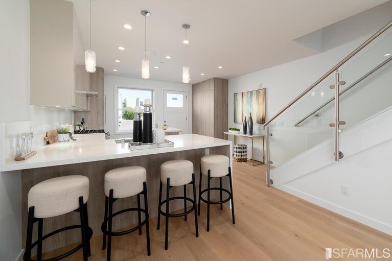 Photo #13: 423720416 Listing 