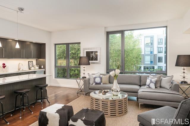 Detail Gallery Image 1 of 1 For 2125 Bryant St #315,  San Francisco,  CA 94110 - 3 Beds | 2 Baths