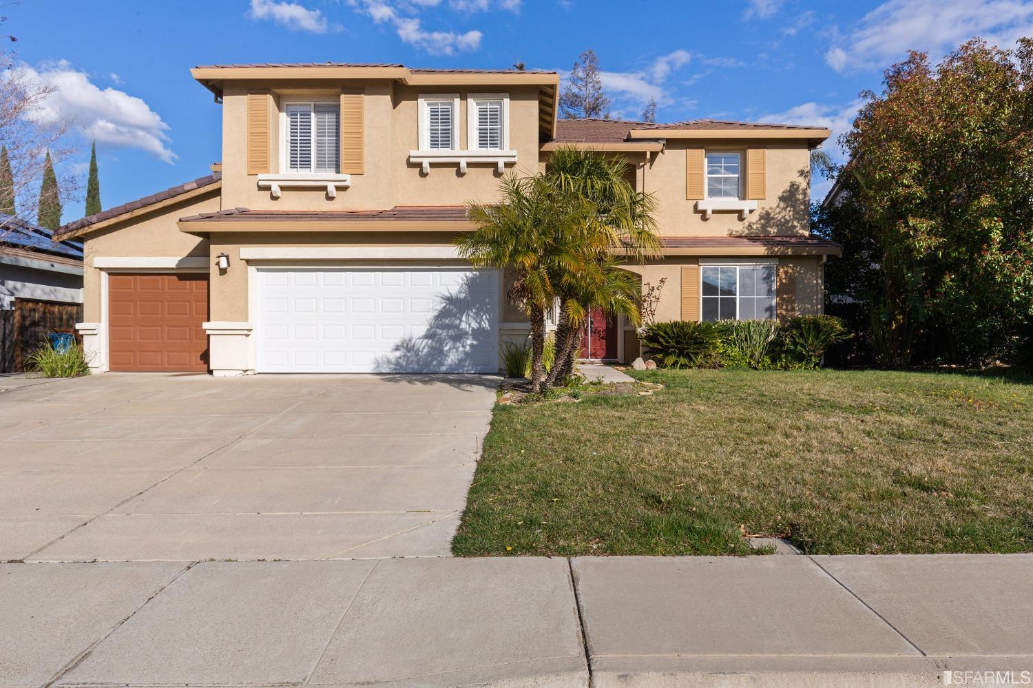 Detail Gallery Image 1 of 1 For 1811 Sanger Peak Way, Antioch,  CA 94531 - 3 Beds | 3 Baths