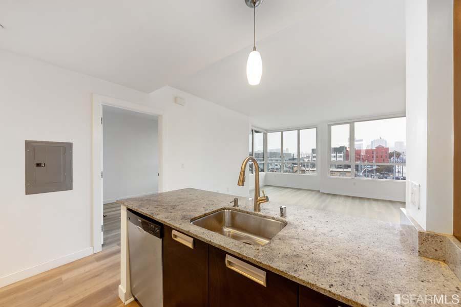 Detail Gallery Image 1 of 1 For 300 Berry St #411,  San Francisco,  CA 94158 - 2 Beds | 1 Baths