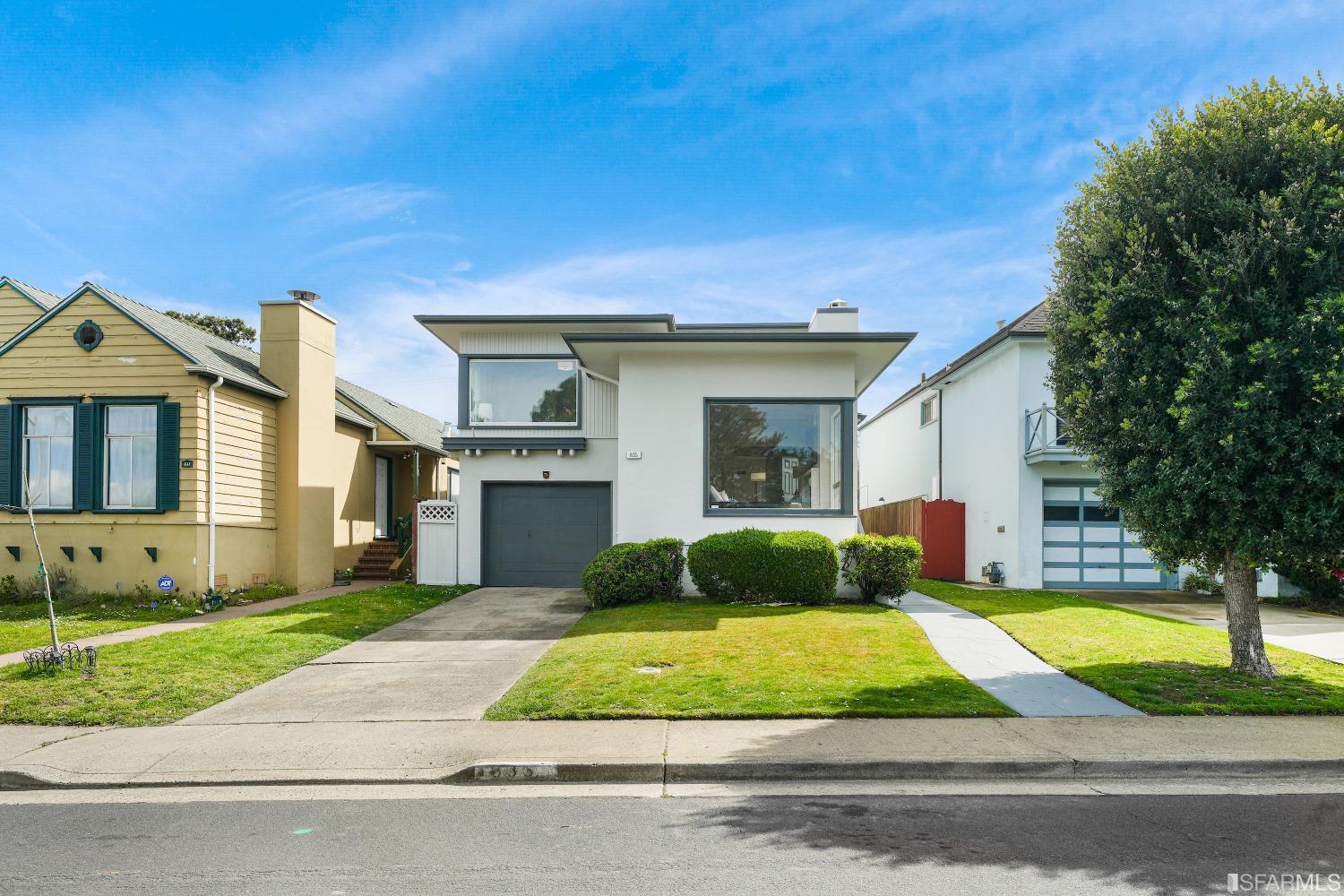 Detail Gallery Image 1 of 1 For 835 S Mayfair Ave, Daly City,  CA 94015 - 3 Beds | 2 Baths