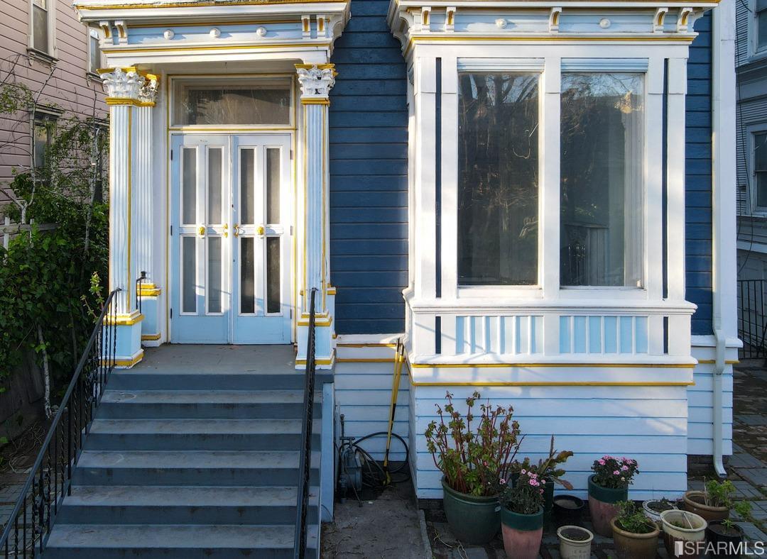 Detail Gallery Image 8 of 47 For 1418 8th St, Oakland,  CA 94607 - 3 Beds | 2 Baths