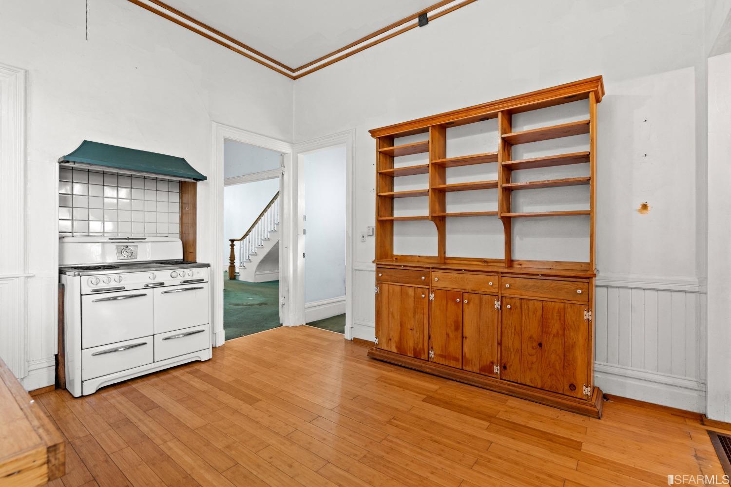 Detail Gallery Image 23 of 47 For 1418 8th St, Oakland,  CA 94607 - 3 Beds | 2 Baths
