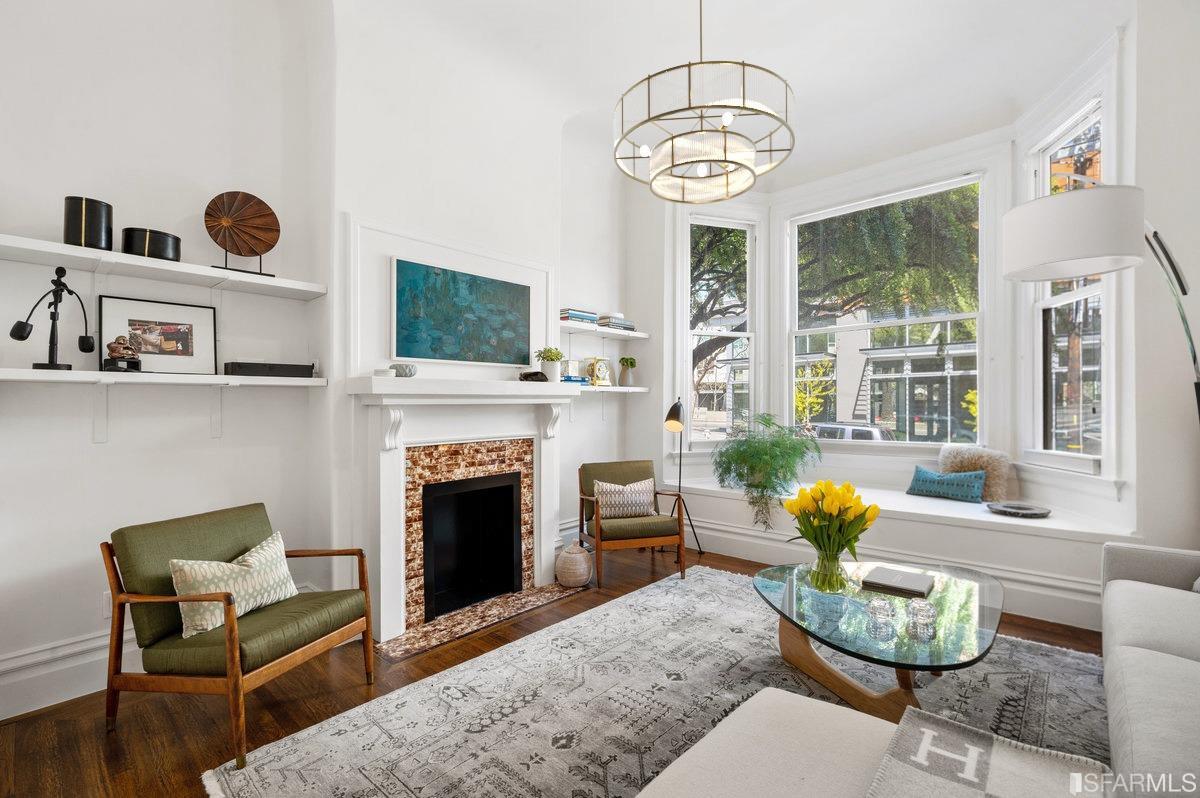 Detail Gallery Image 1 of 1 For 2057 15th St a,  San Francisco,  CA 94114 - 3 Beds | 2 Baths