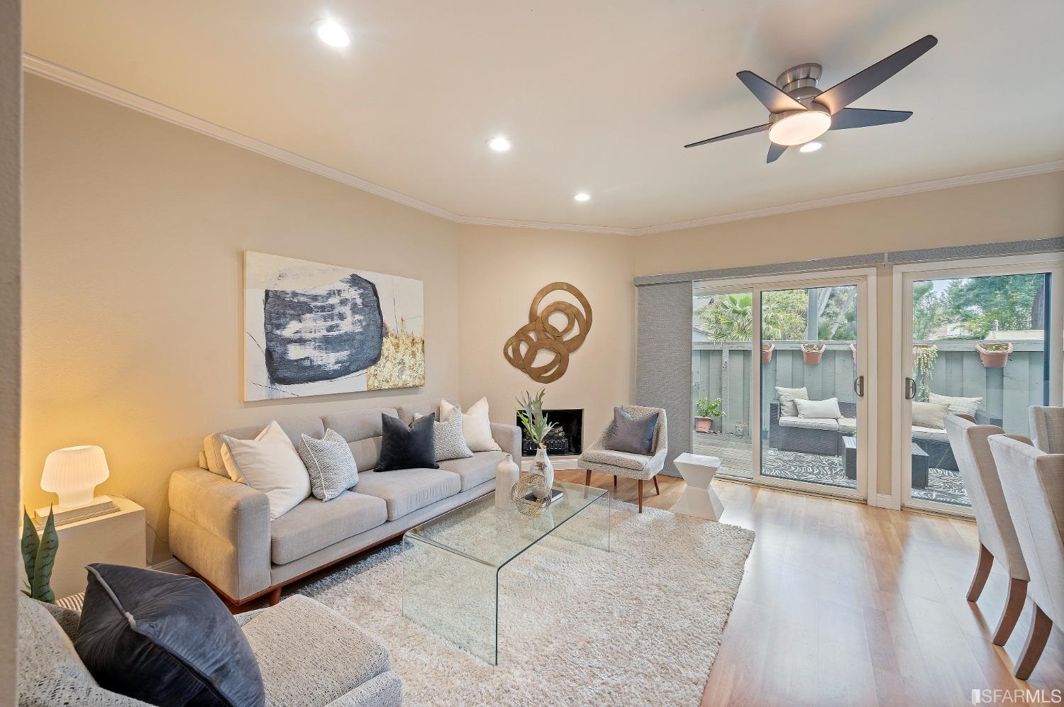 Detail Gallery Image 1 of 1 For 823 Laurel Ave, San Mateo,  CA 94401 - 2 Beds | 2/1 Baths