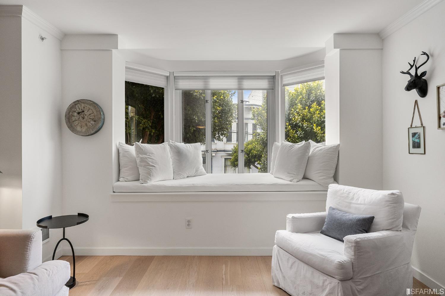 Photo #7: 423744617 Listing 