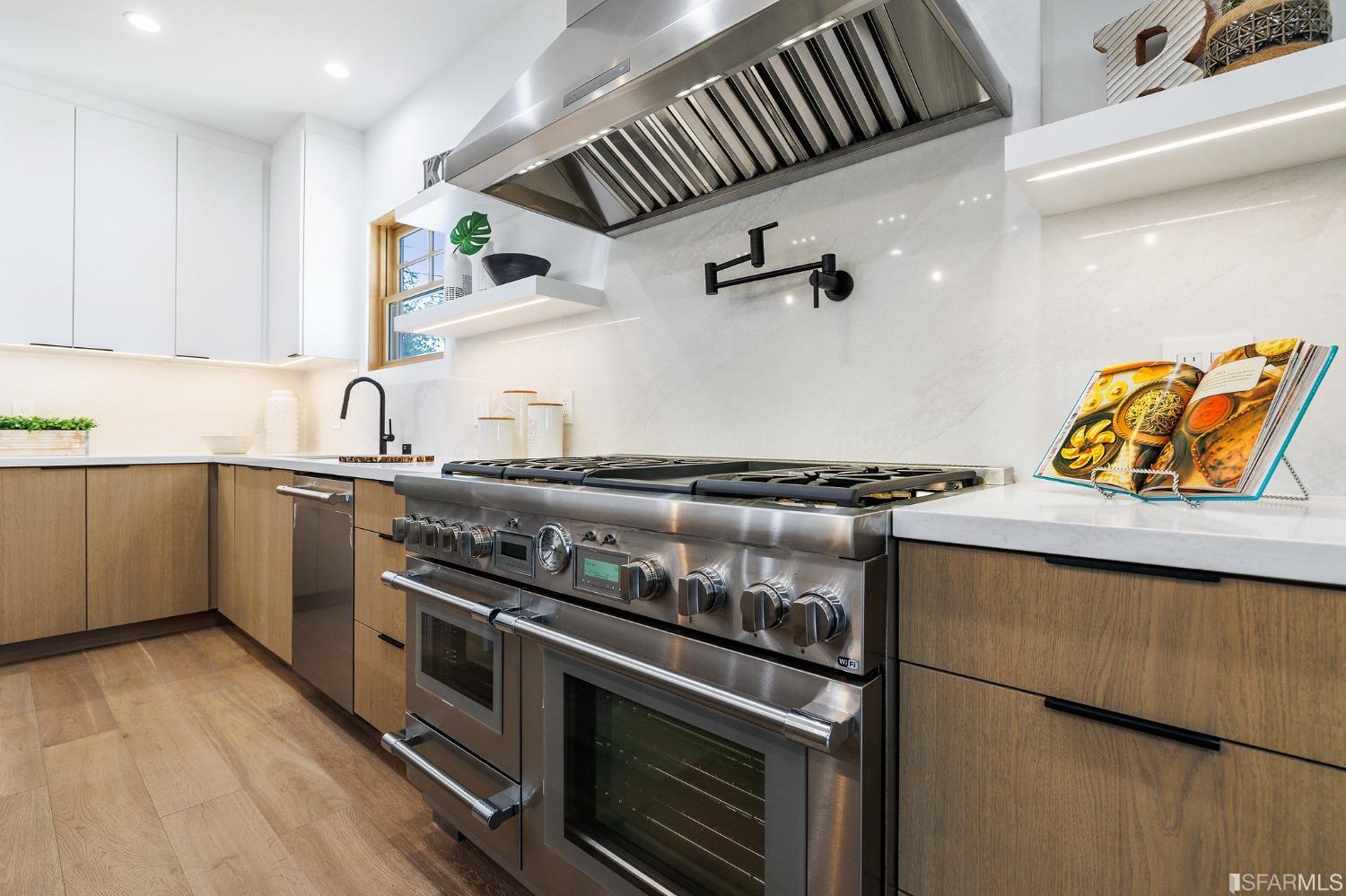 Detail Gallery Image 18 of 60 For 1151 Rosedale Ave, Burlingame,  CA 94010 - 4 Beds | 3/1 Baths