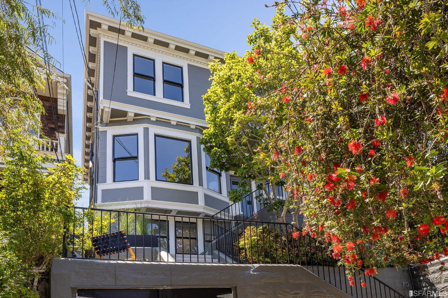 Detail Gallery Image 1 of 1 For 70 Vicksburg St, San Francisco,  CA 94114 - 4 Beds | 2 Baths