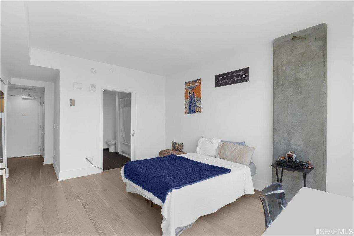Photo #16: 423749184 Listing 
