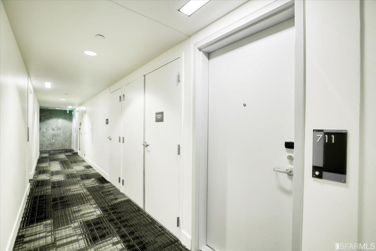 Photo #9: 423749184 Listing 