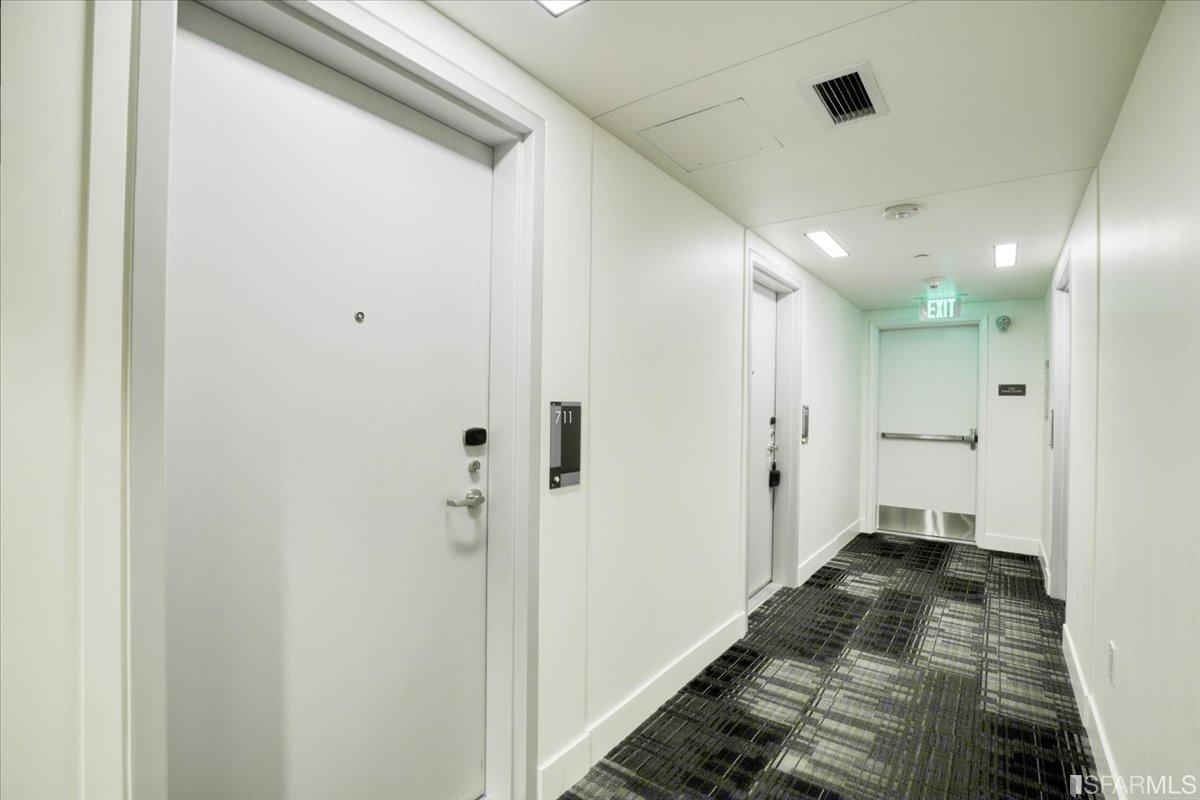 Photo #11: 423749184 Listing 