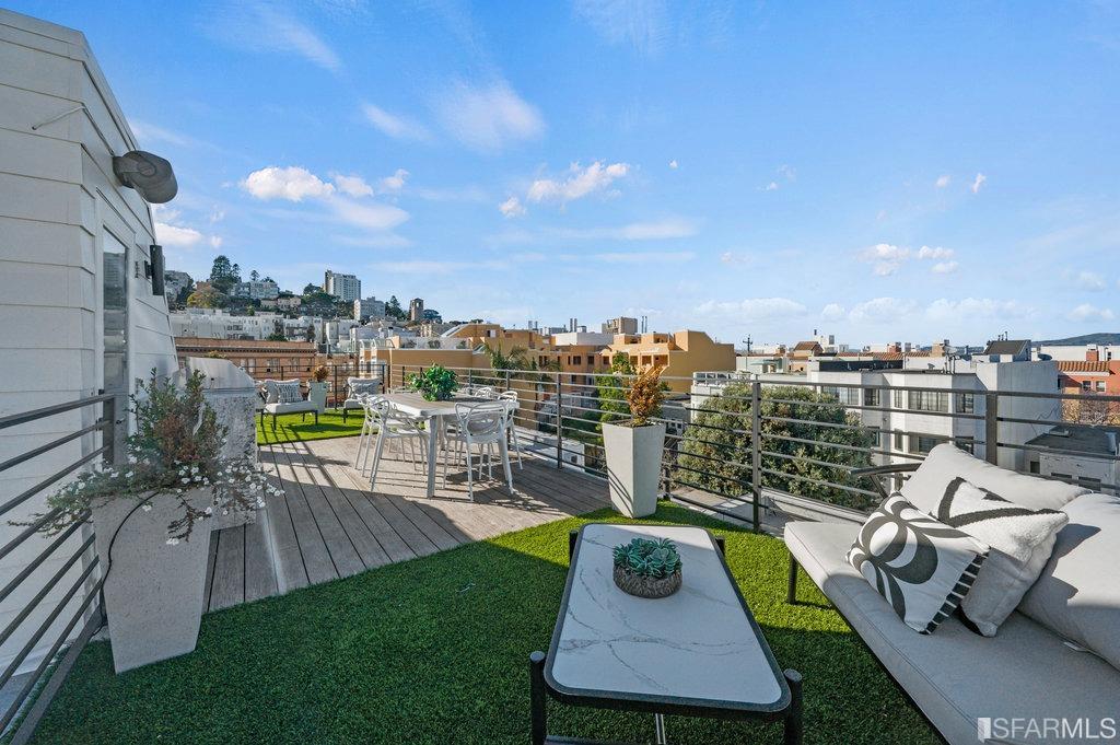 Photo #32: 423752840 Listing 