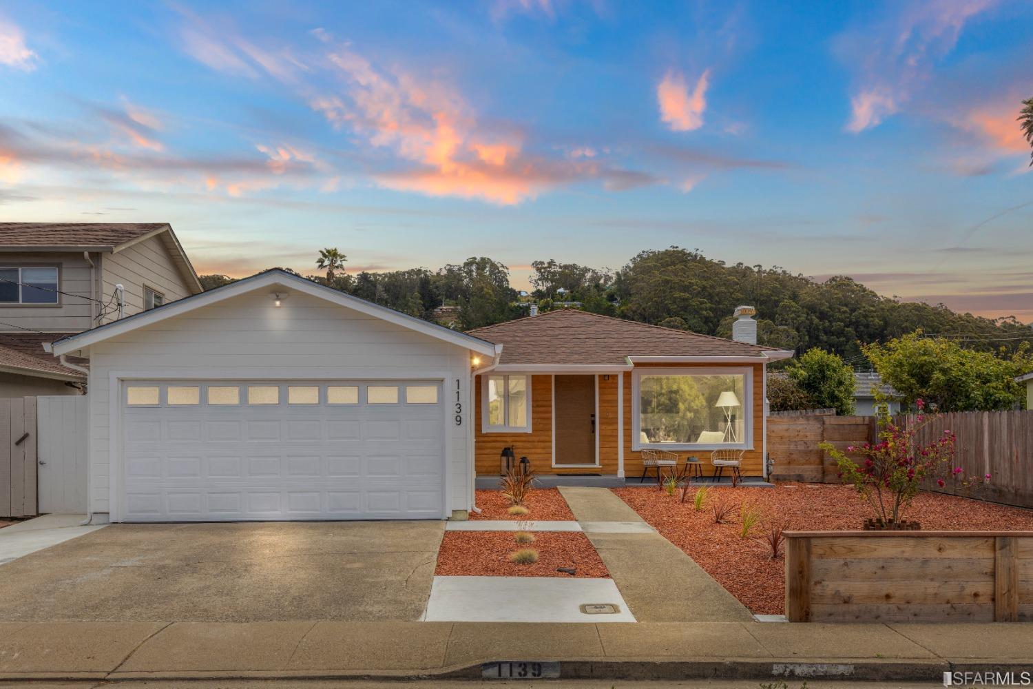 Detail Gallery Image 1 of 1 For 1139 Peralta Rd, Pacifica,  CA 94044 - 4 Beds | 2 Baths